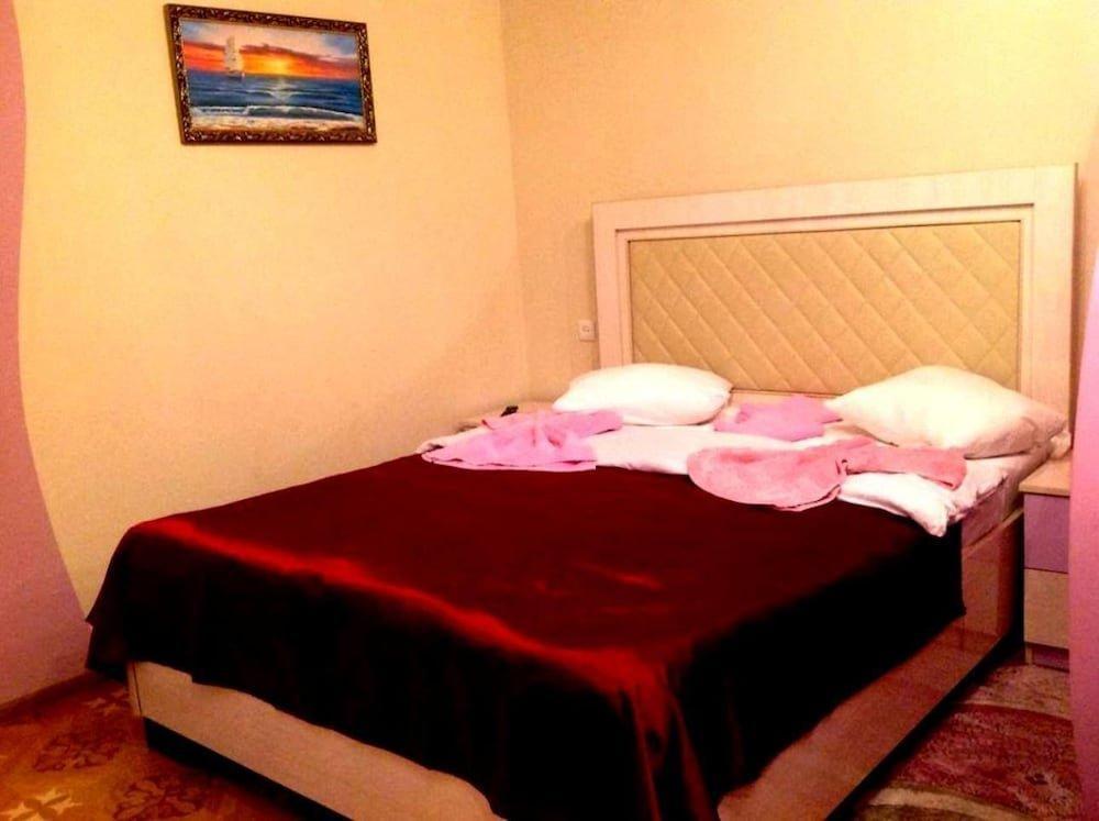 Narek+ Hotell Arrinj Eksteriør bilde