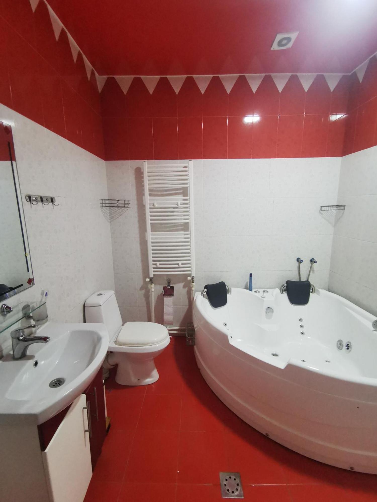 Narek+ Hotell Arrinj Rom bilde